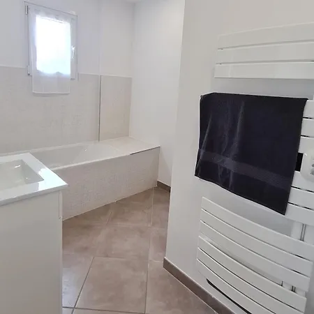 Gite Contemporain 130m² Avec Terrasse, Foret, 3 Chambres, Parking Prive, Linge Inclus - Fr-1-584-322 Prázdninový dům Jezainville