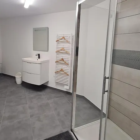 Gite Contemporain 130m² Avec Terrasse, Foret, 3 Chambres, Parking Prive, Linge Inclus - Fr-1-584-322 Prázdninový dům Jezainville