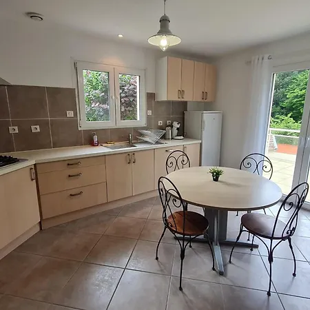Gite Contemporain 130m² Avec Terrasse, Foret, 3 Chambres, Parking Prive, Linge Inclus - Fr-1-584-322