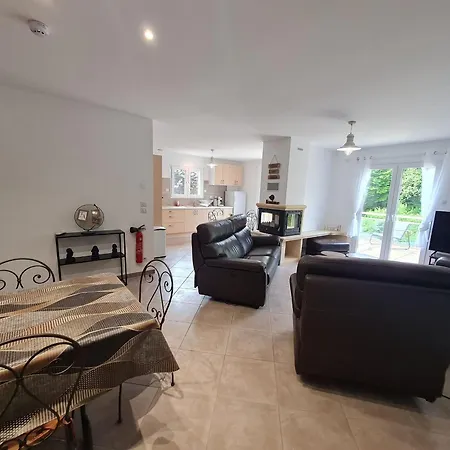 Prázdninový dům Gite Contemporain 130m² Avec Terrasse, Foret, 3 Chambres, Parking Prive, Linge Inclus - Fr-1-584-322 Jezainville