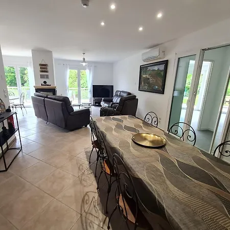 Gite Contemporain 130m² Avec Terrasse, Foret, 3 Chambres, Parking Prive, Linge Inclus - Fr-1-584-322 Prázdninový dům Jezainville